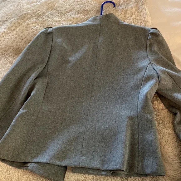 ❤️Skirt Suit! Jacket & Skirt Gray! Size 7 - Picture 9 of 13